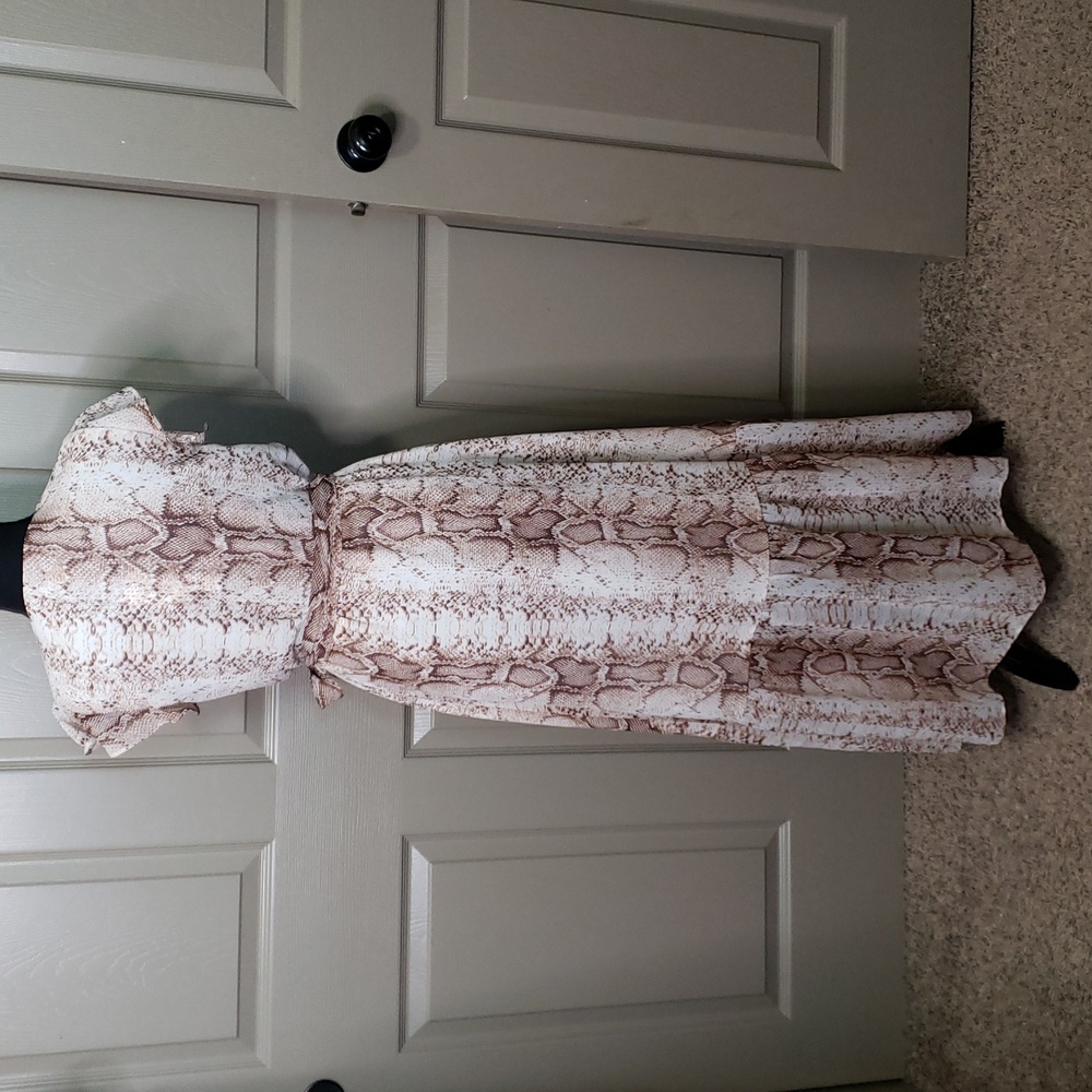 NWT Bar 111 Essentials Snake Python Print Wrap Ma… - image 5